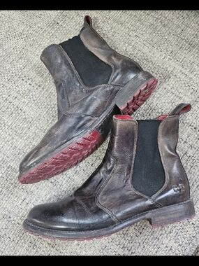 Bedstu - Nandi Women's Leather Chelsea Boot in Black Lux Size 8 US *PREOWNED*